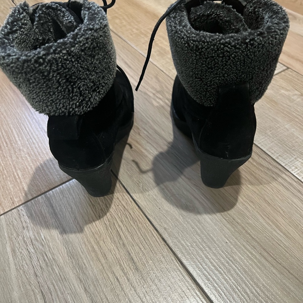 Women's Black suede Wedge Ankle Boots/booties - Picture 5 of 7